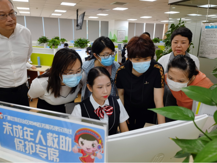 国度民政部调研组到自治区12345热线调研